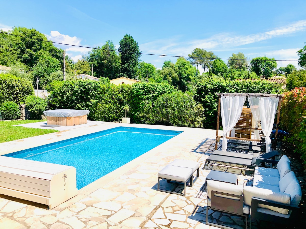 Villa 10p — Piscine et jardin