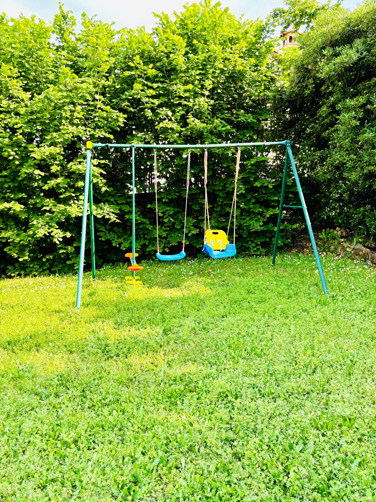 Villa 10p — Jeux enfants et balançoires